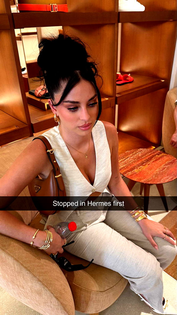 camilla_classy snapchat image archive image