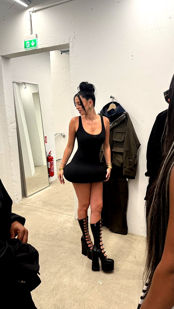 camilla_classy snapchat image archive image