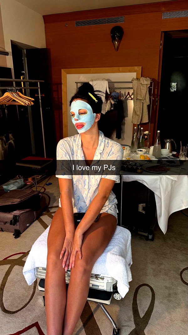 camilla_classy snapchat image archive image