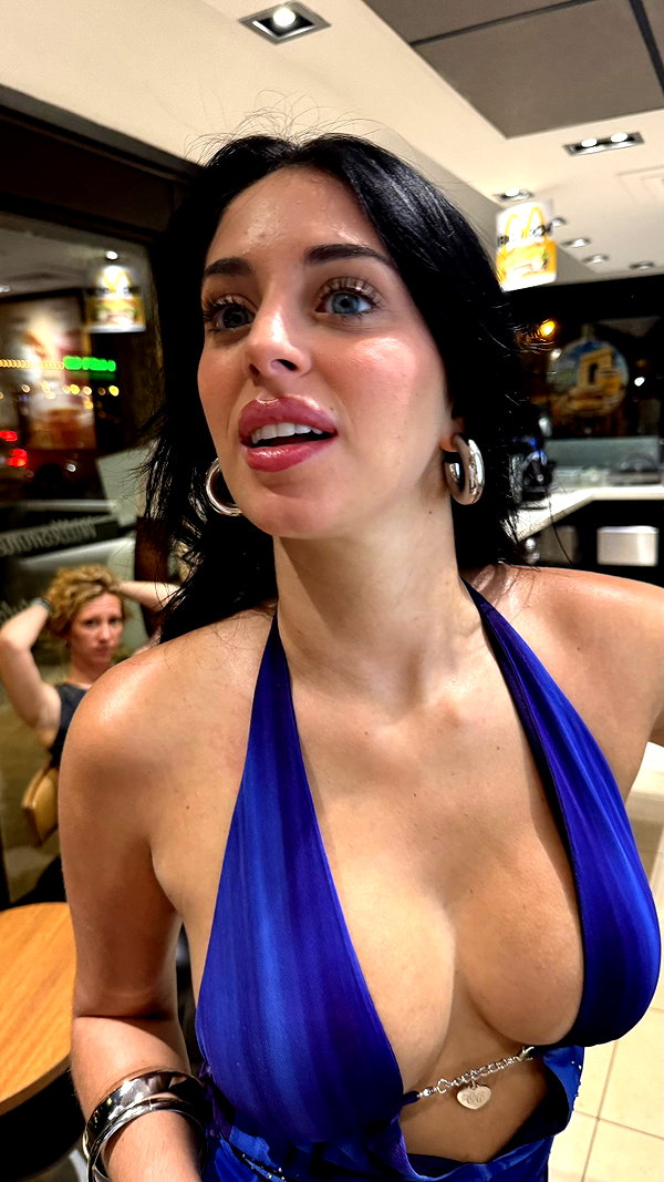 camilla_classy snapchat image archive image