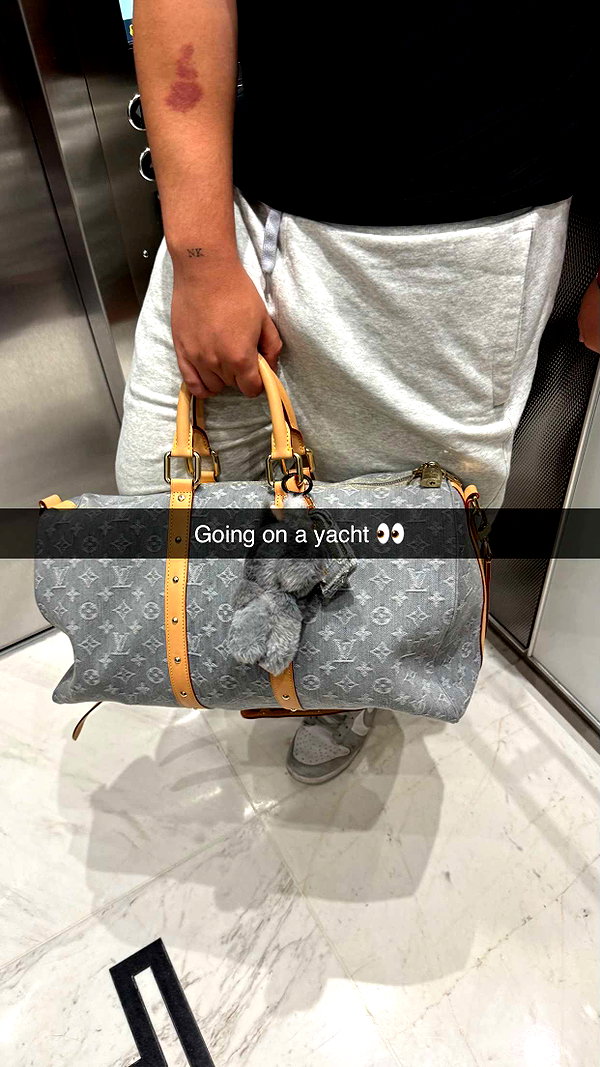 camilla_classy snapchat image archive image