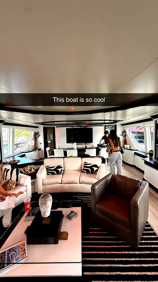 camilla_classy snapchat image archive image