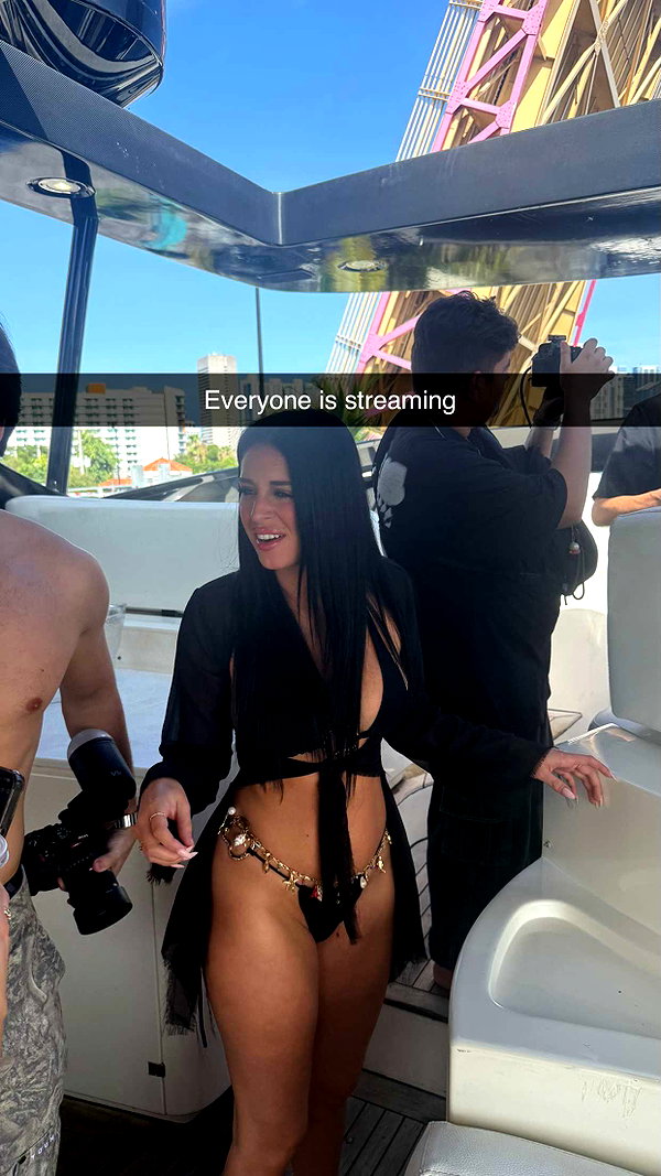 camilla_classy snapchat image archive image