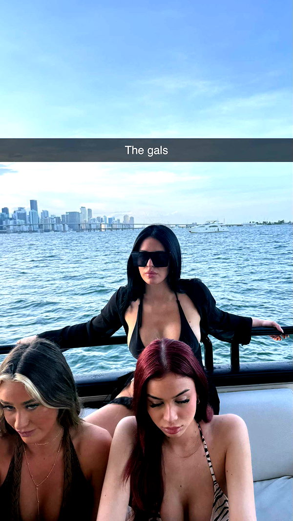 camilla_classy snapchat image archive image