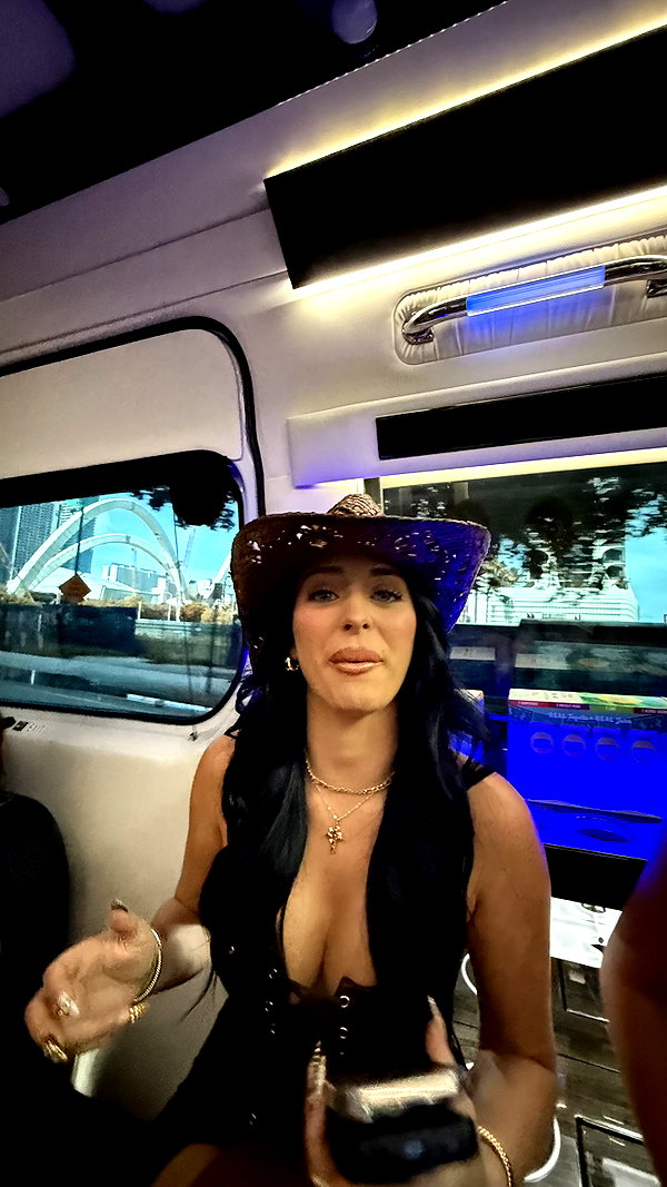 camilla_classy snapchat image archive image