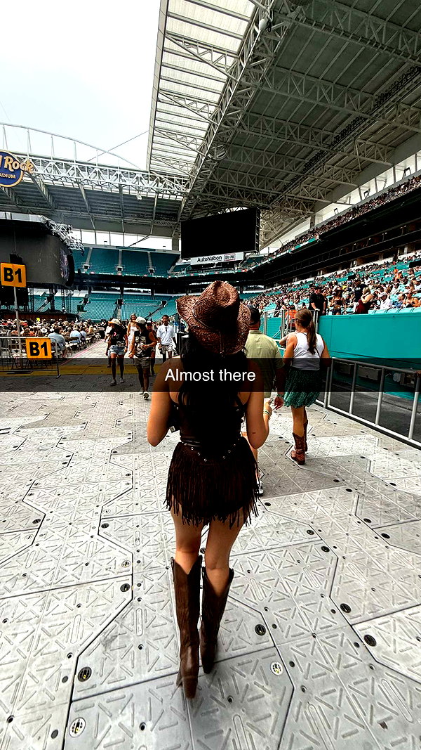 camilla_classy snapchat image archive image