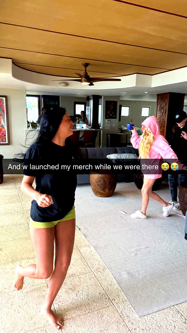 camilla_classy snapchat image archive image