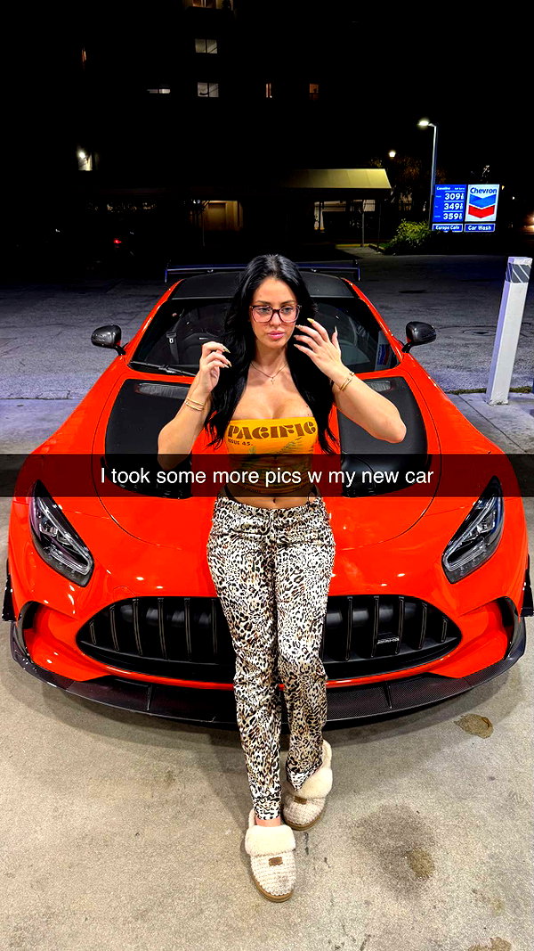 camilla_classy snapchat image archive image