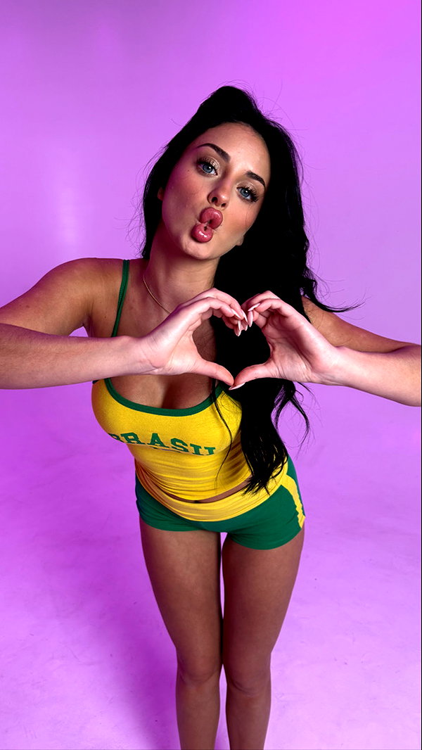 camilla_classy snapchat image archive image