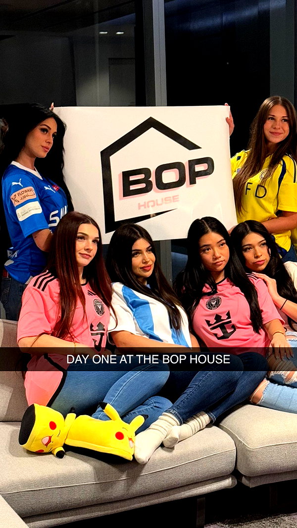 camilla_classy snapchat image archive image