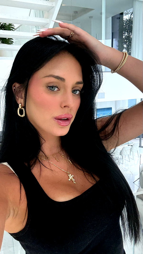 camilla_classy snapchat image archive image
