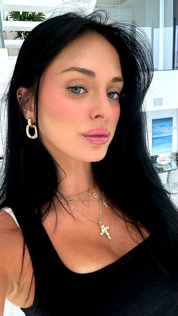camilla_classy snapchat image archive image