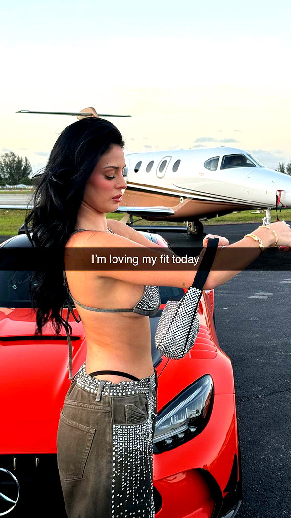 camilla_classy snapchat image archive image