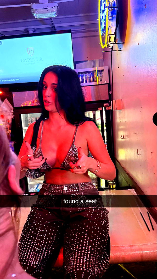 camilla_classy snapchat image archive image