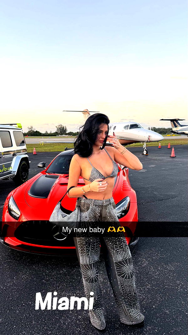 camilla_classy snapchat image archive image