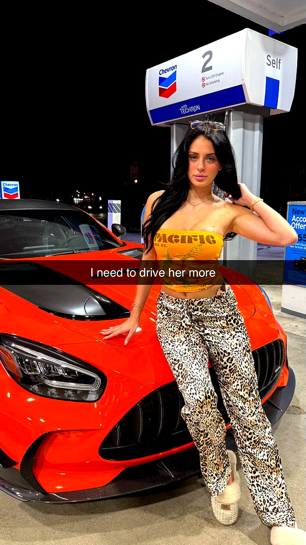 camilla_classy snapchat image archive image