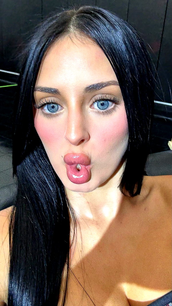 camilla_classy snapchat image archive image