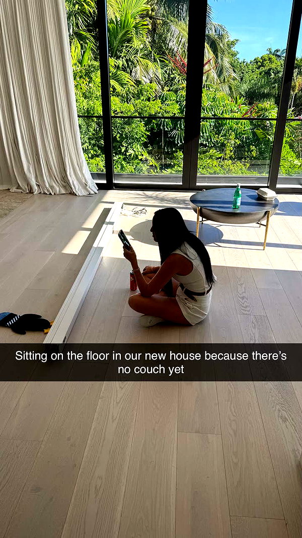 camilla_classy snapchat image archive image