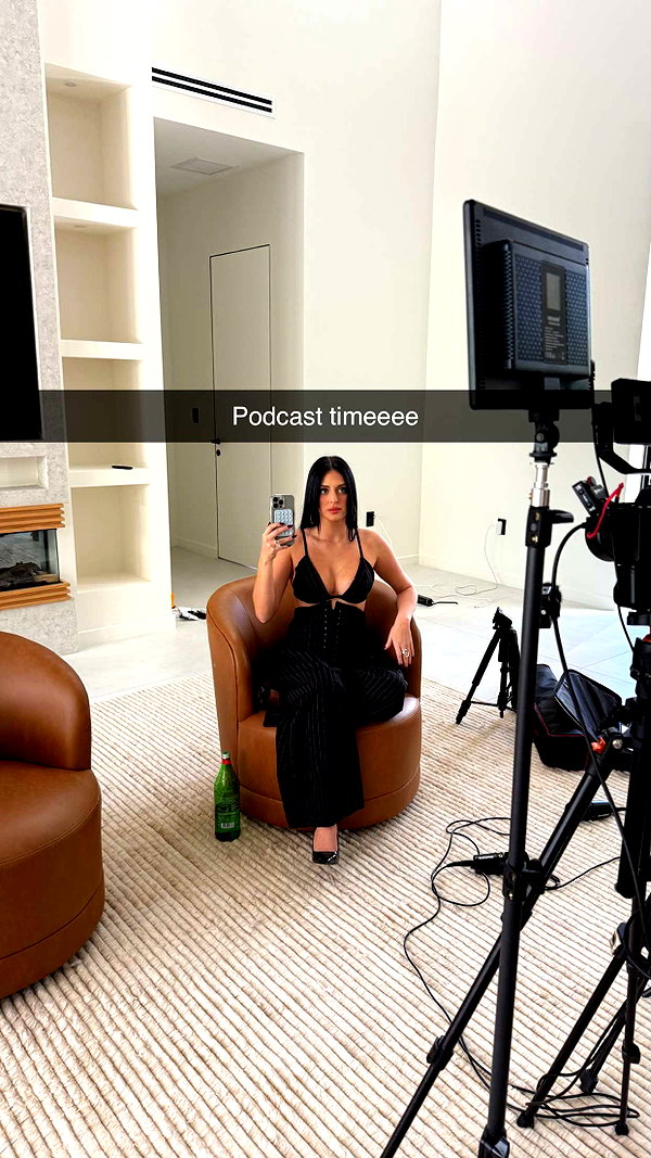 camilla_classy snapchat image archive image