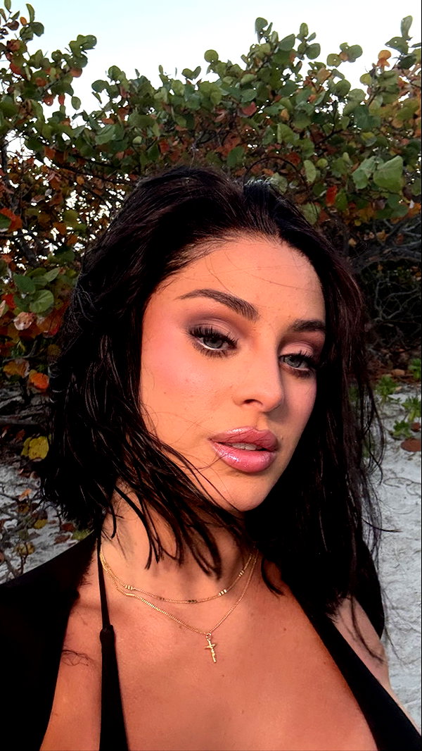 camilla_classy snapchat image archive image