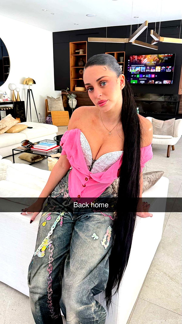 camilla_classy snapchat image archive image