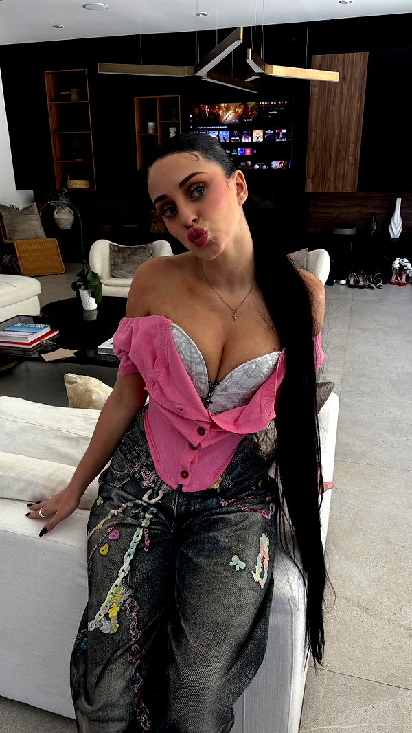 camilla_classy snapchat image archive image