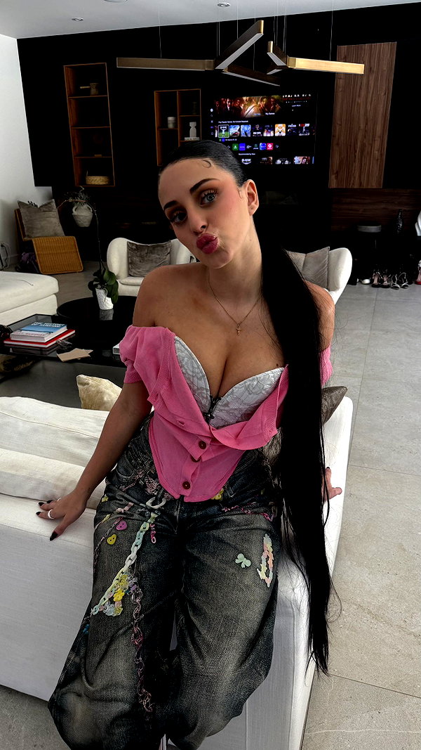 camilla_classy snapchat image archive image