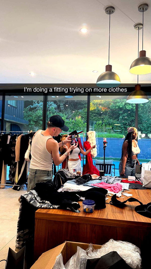 camilla_classy snapchat image archive image