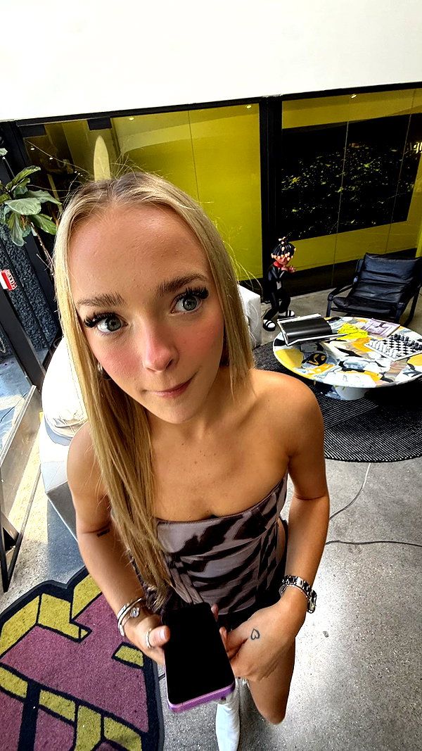 camilla_classy snapchat image archive image
