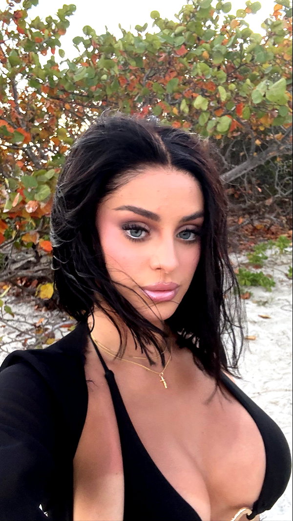 camilla_classy snapchat image archive image