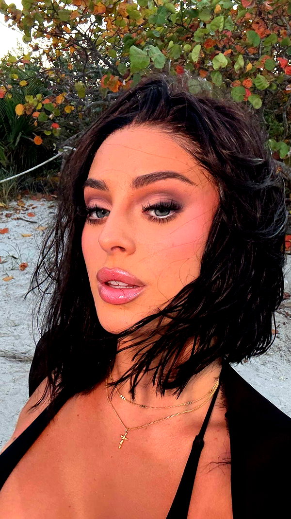 camilla_classy snapchat image archive image