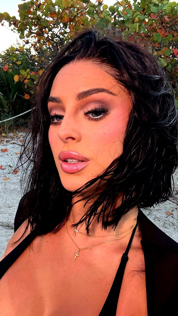 camilla_classy snapchat image archive image