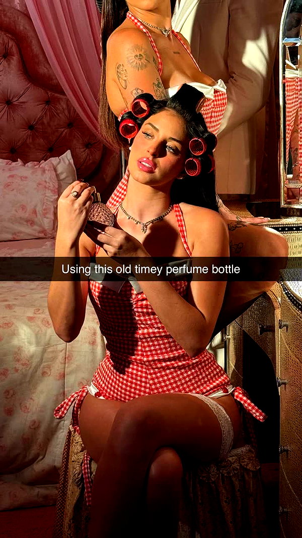 camilla_classy snapchat image archive image