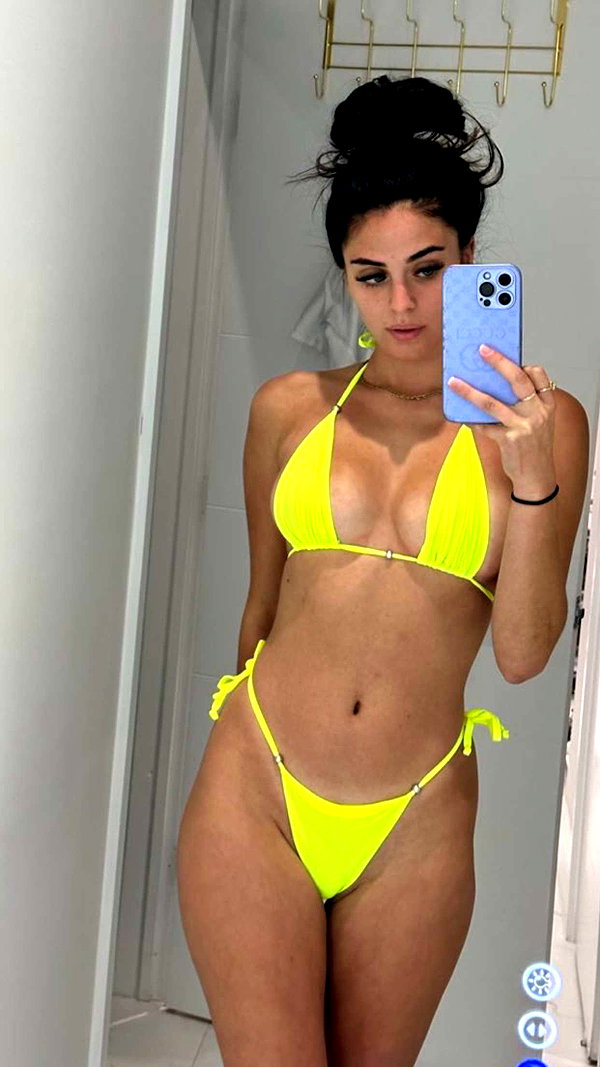 camilla_classy snapchat image archive image