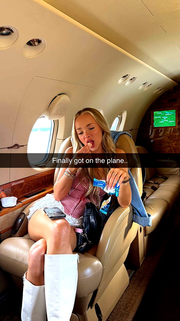 camilla_classy snapchat image archive image