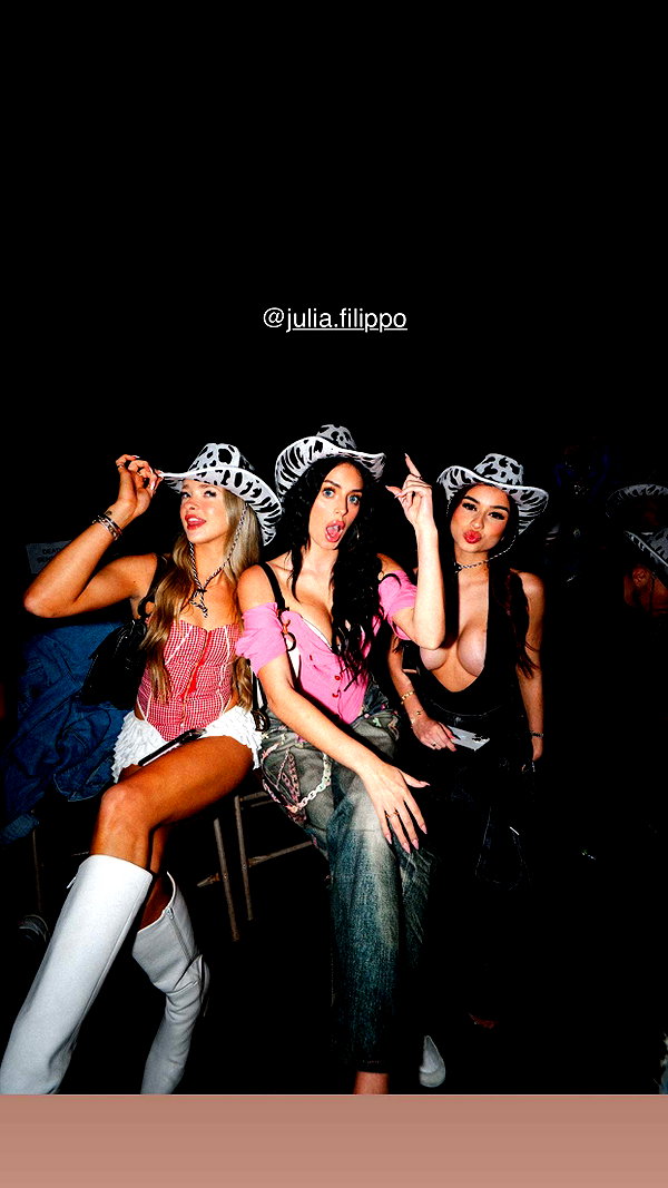 camilla_classy snapchat image archive image