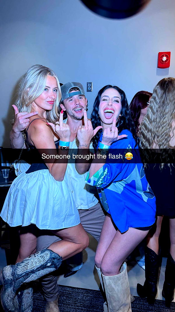 camilla_classy snapchat image archive image