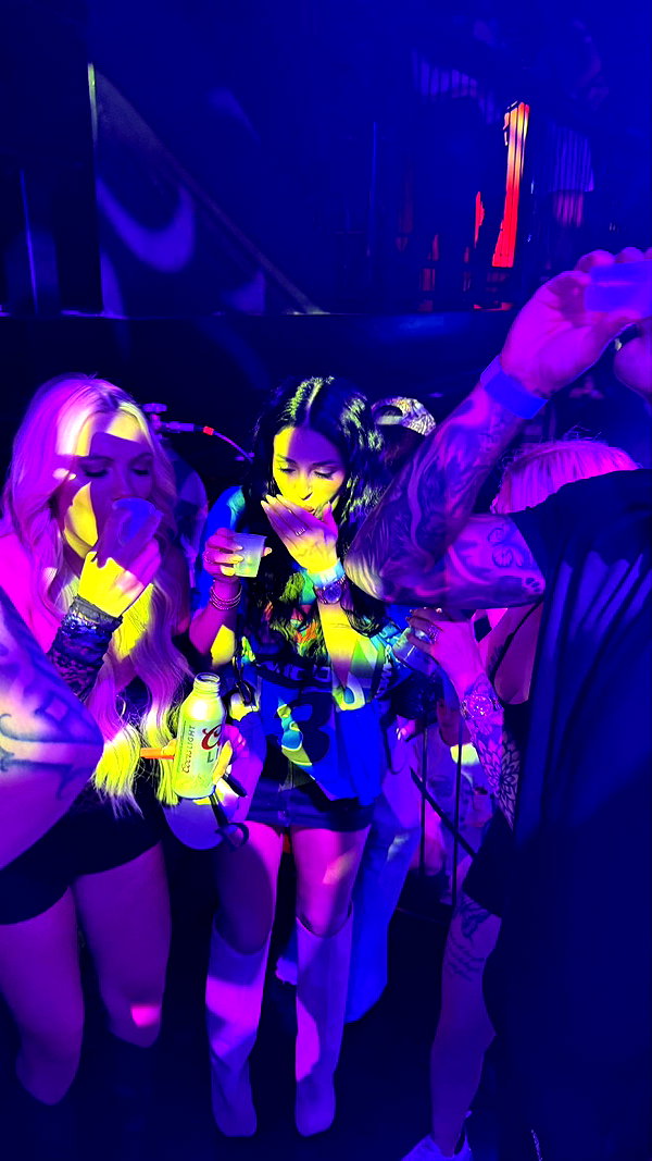 camilla_classy snapchat image archive image