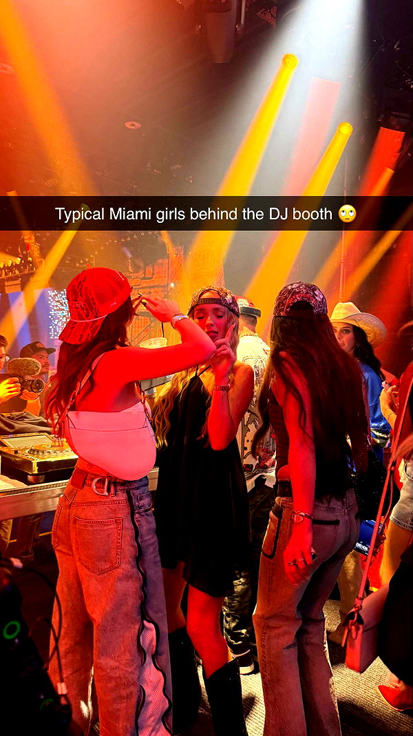 camilla_classy snapchat image archive image