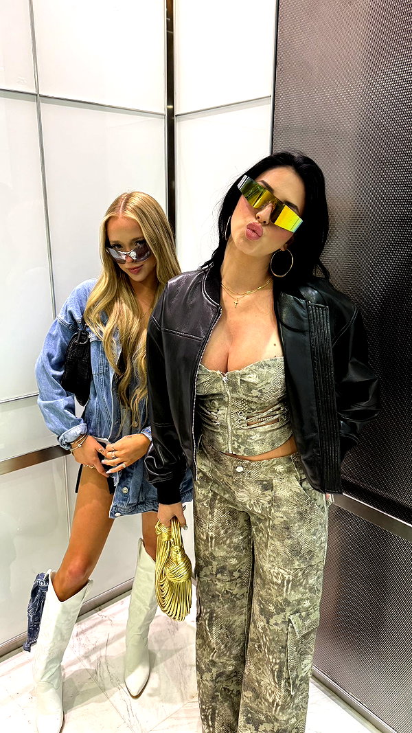 camilla_classy snapchat image archive image