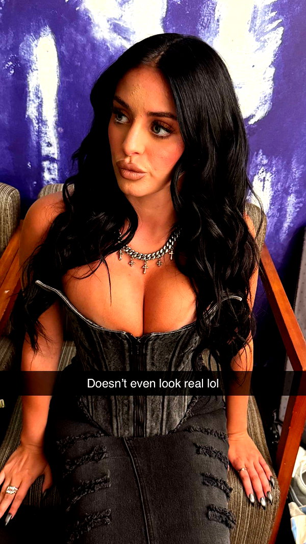 camilla_classy snapchat image archive image