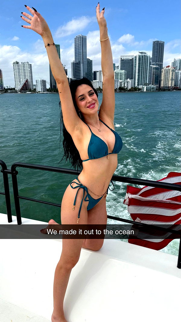 camilla_classy snapchat image archive image
