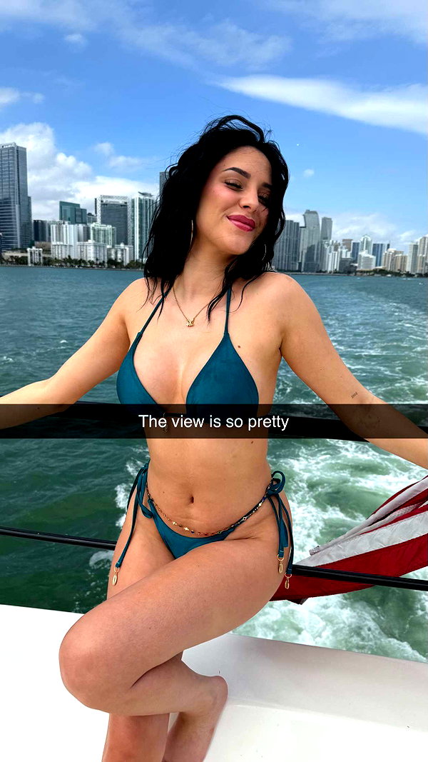 camilla_classy snapchat image archive image