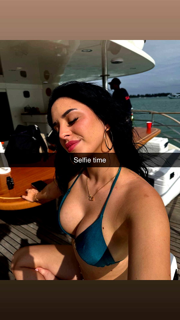 camilla_classy snapchat image archive image