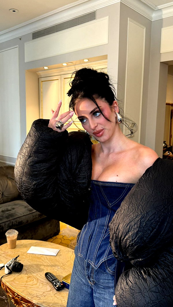 camilla_classy snapchat image archive image