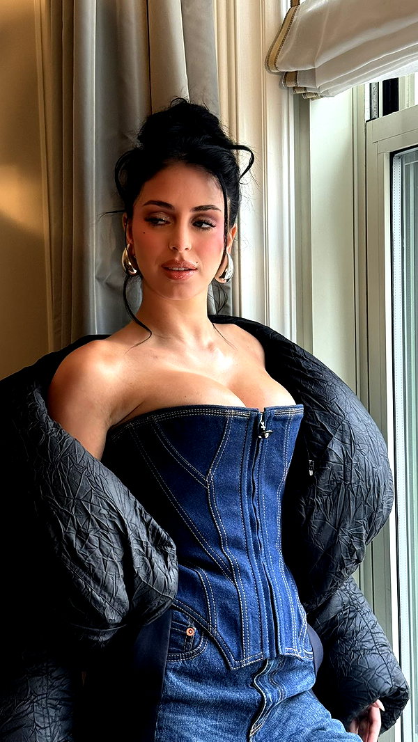 camilla_classy snapchat image archive image