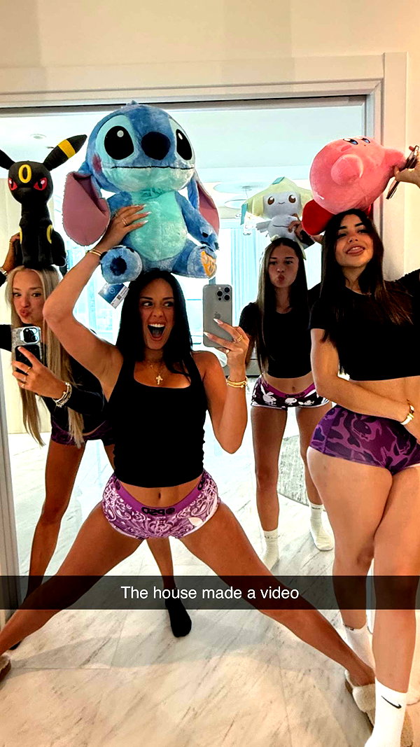 camilla_classy snapchat image archive image