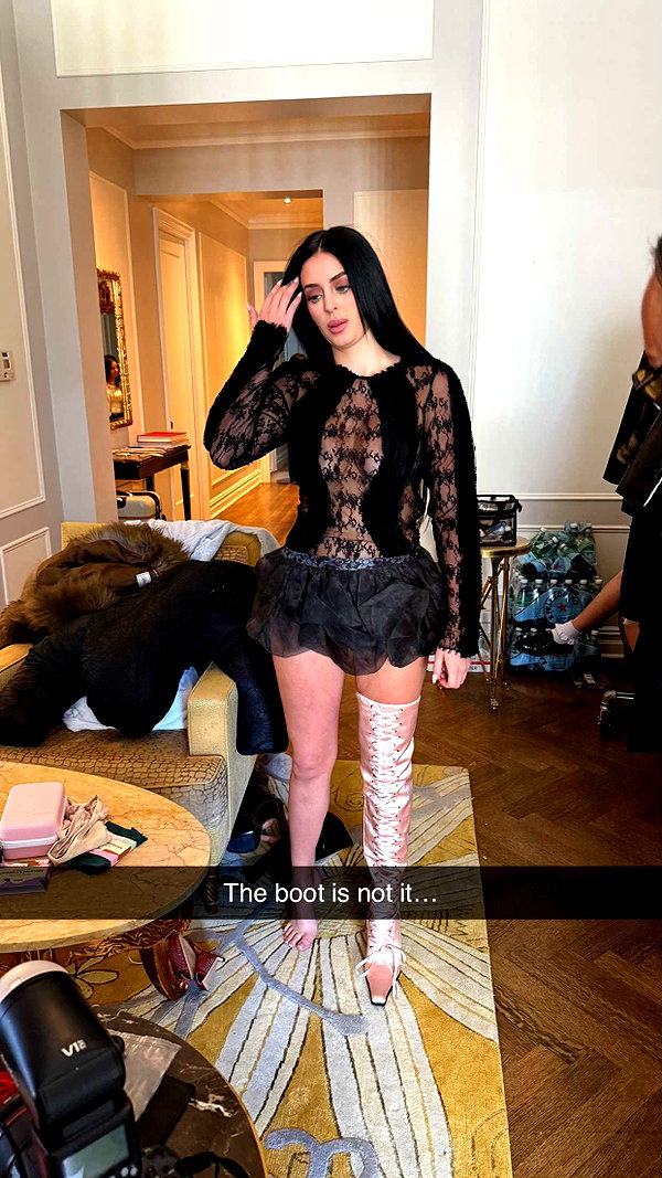 camilla_classy snapchat image archive image