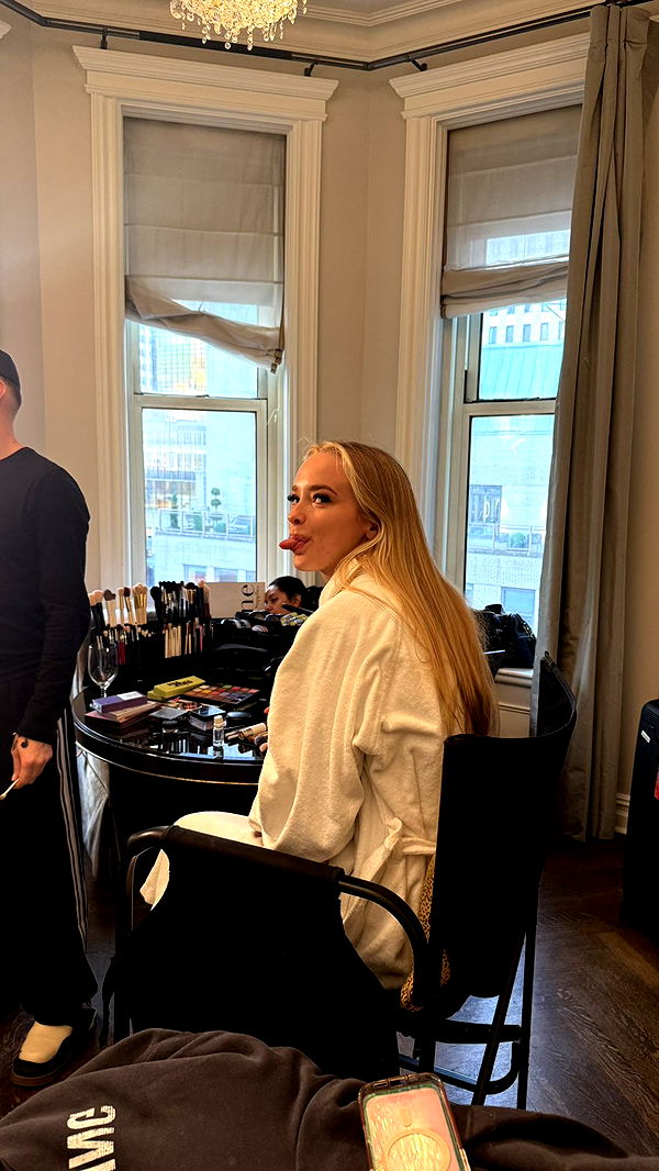 camilla_classy image ~ Altpins