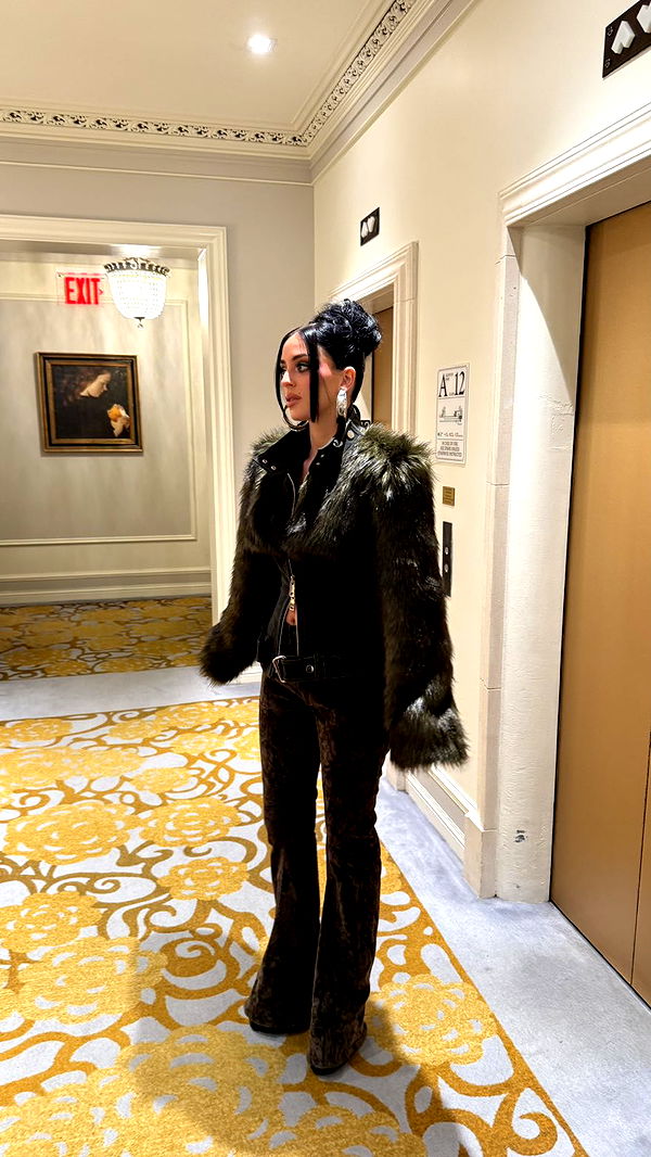 camilla_classy image ~ Altpins